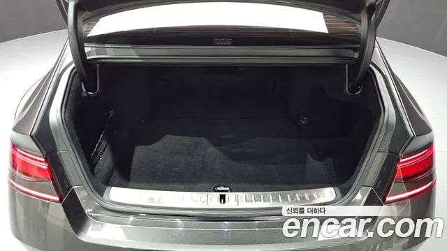 Genesis G90 2022 thumb 2