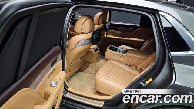 Genesis G90 2022 thumb 11