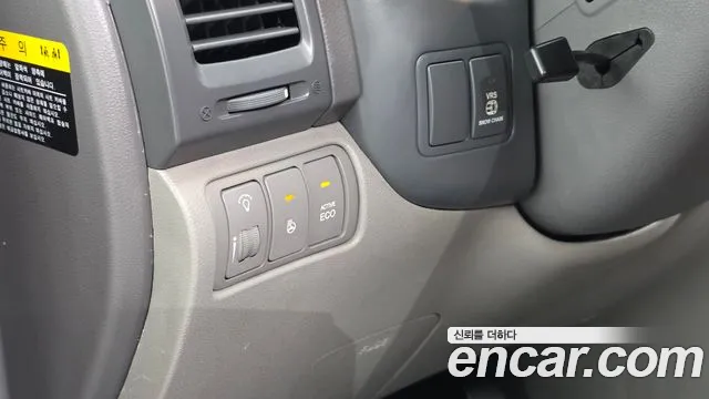 Kia Canival 2012 thumb 3