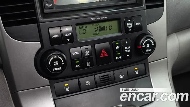 Kia Canival 2012 thumb 2