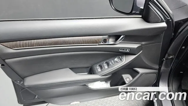 Honda Accord 2020 thumb 9