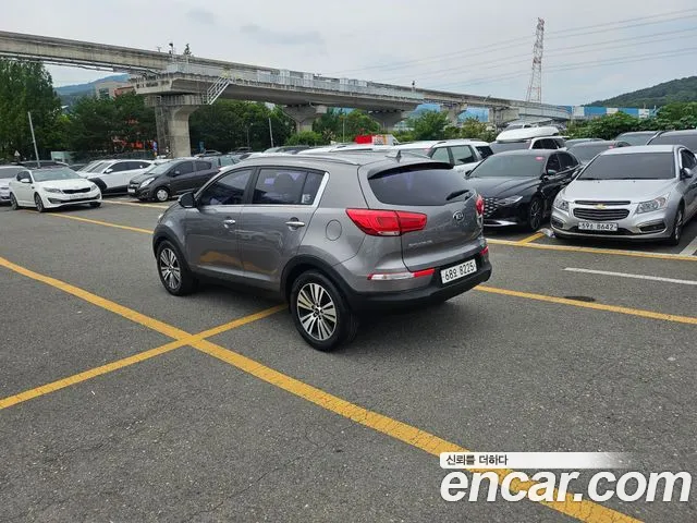 Kia Sportage 2015 thumb 12