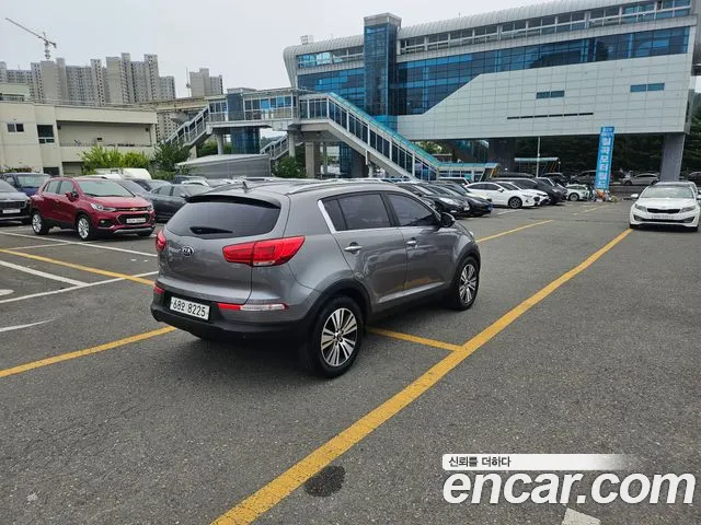 Kia Sportage 2015 thumb 9
