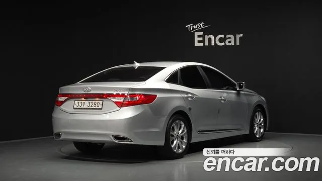 Hyundai Grandeur 2012 thumb 11