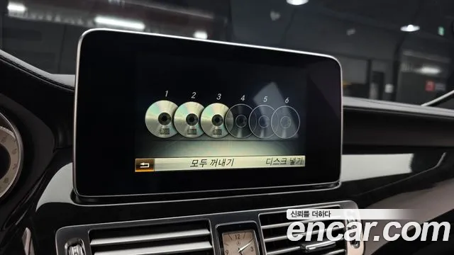 Mercedes-Benz CLS 2015 thumb 11