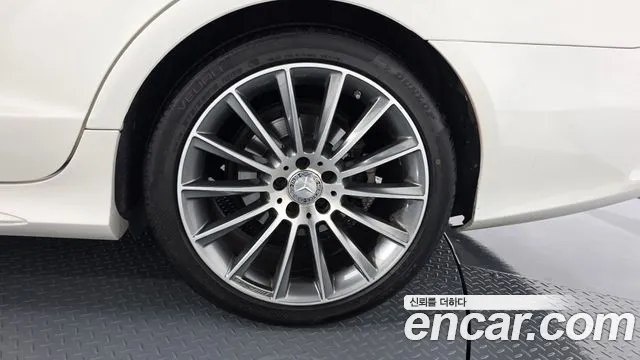 Mercedes-Benz CLS 2015 thumb 6