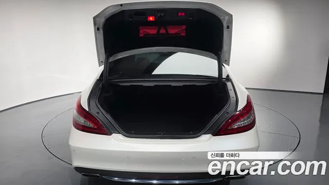 Mercedes-Benz CLS 2015 thumb 4
