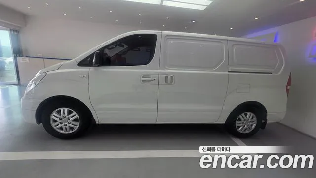 Hyundai Staria 2016 thumb 2