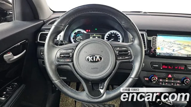 Kia Niro 2016 thumb 7