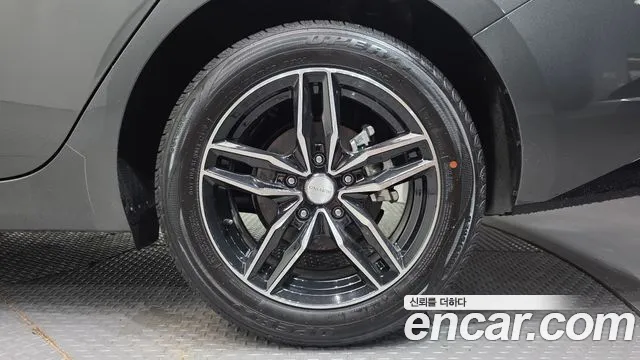 Hyundai Elantra 2021 thumb 9