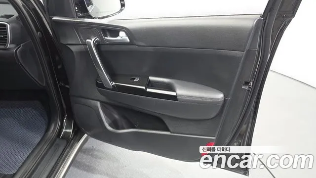 Kia Sportage 2018 thumb 6