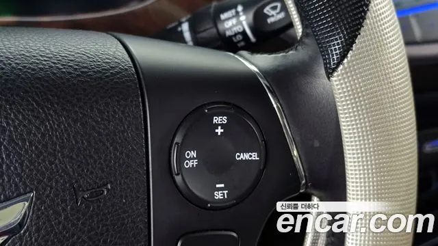 Hyundai Genesis 2011 thumb 12