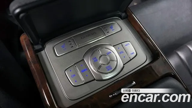 Hyundai Genesis 2011 thumb 5