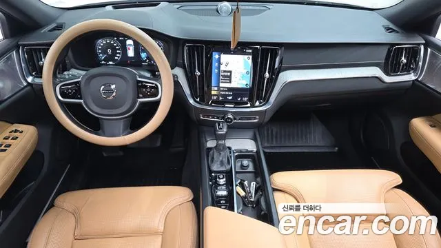 Volvo V60 Cross Country 2020 thumb 5