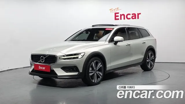 Volvo V60 Cross Country 2020 thumb 9