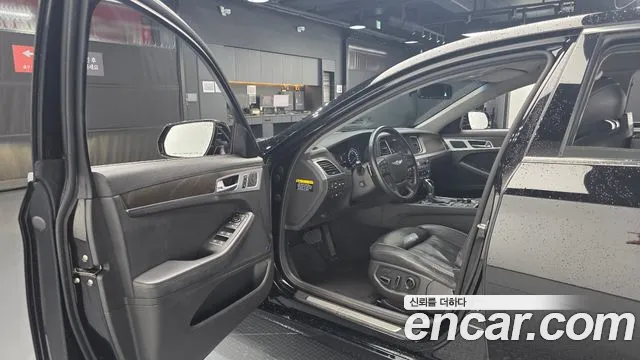 Hyundai Genesis 2015 thumb 3