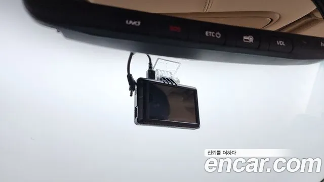Kia Carnival 2018 thumb 7