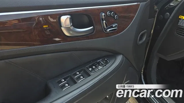 Hyundai Equus 2015 thumb 4