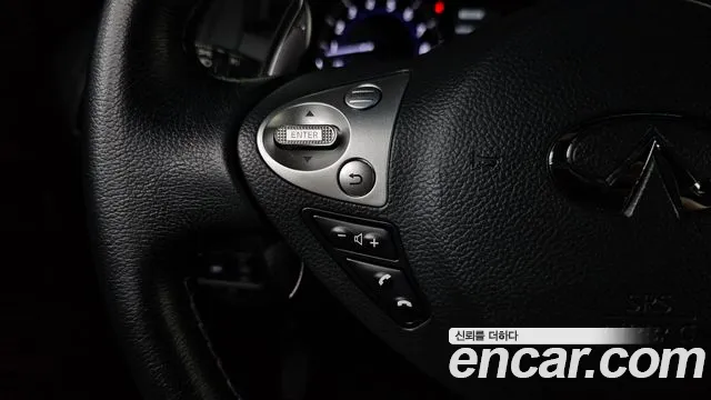 Infiniti QX70 2017 thumb 4