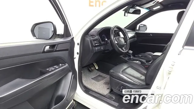 KGM Rexton 2021 thumb 6