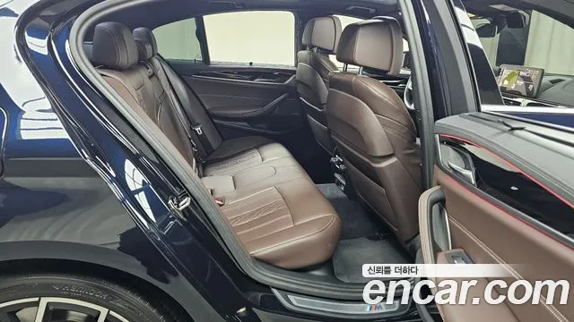 BMW 5 серии 2023 thumb 3