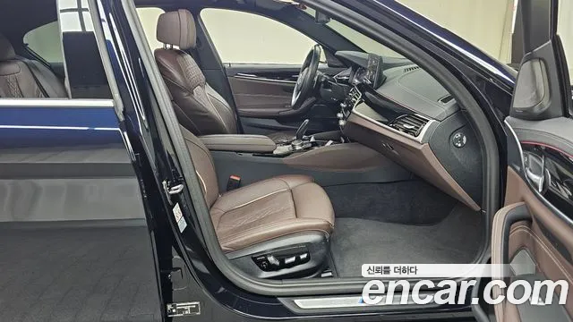 BMW 5 серии 2023 thumb 7