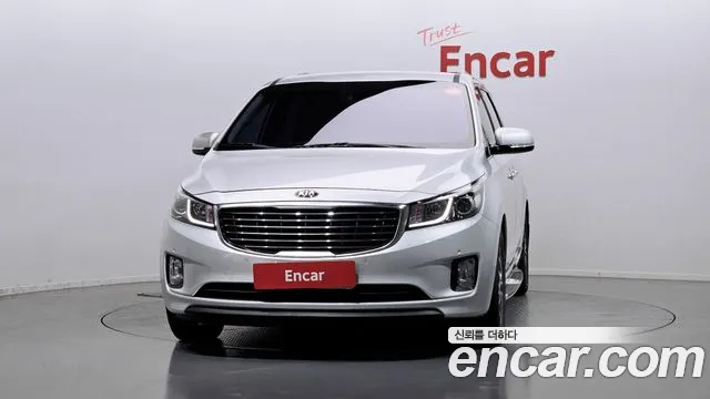 Kia Carnival 2017 thumb 4