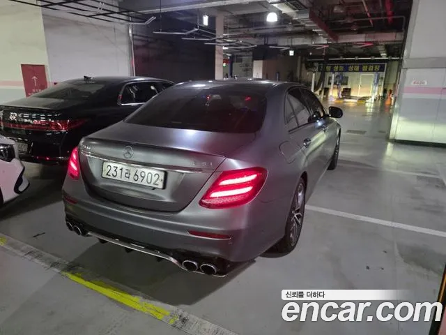 Mercedes-Benz E-Class 2019 thumb 8