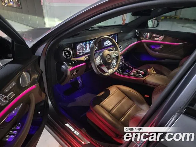 Mercedes-Benz E-Class 2019 thumb 7