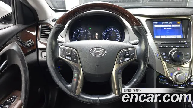 Hyundai Grandeur 2011 thumb 8