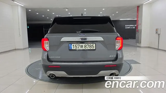 Ford Explorer 2021 thumb 10