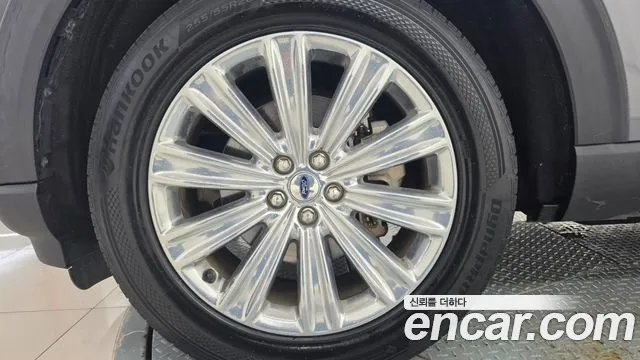 Ford Explorer 2021 thumb 8