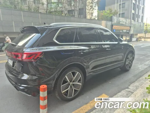 Volkswagen Touareg 2026 thumb 2