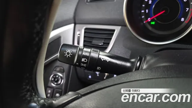 Hyundai Avante 2012 thumb 5