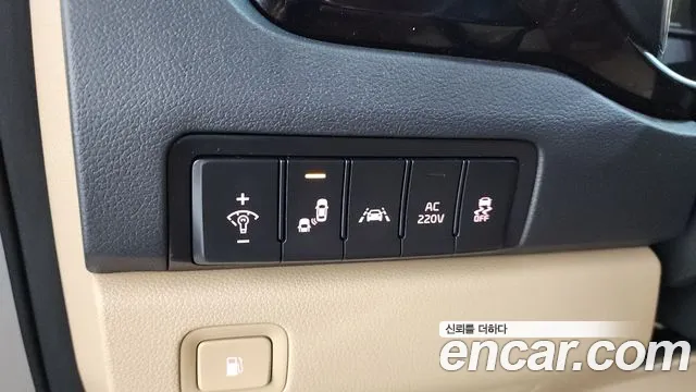 Kia Carnival 2017 thumb 5