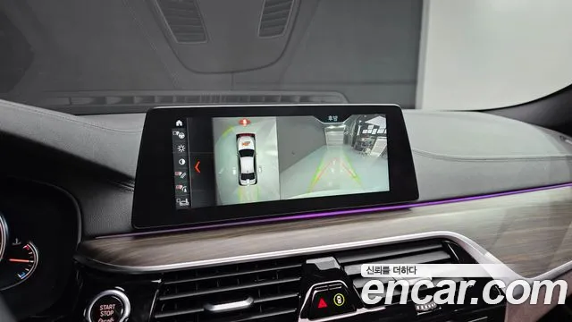 BMW 5 серии 2018 thumb 12