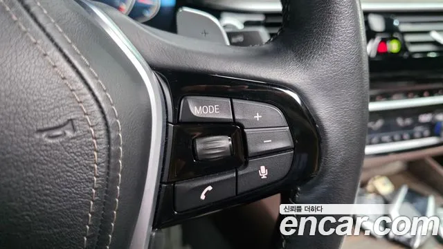 BMW 5 серии 2018 thumb 4