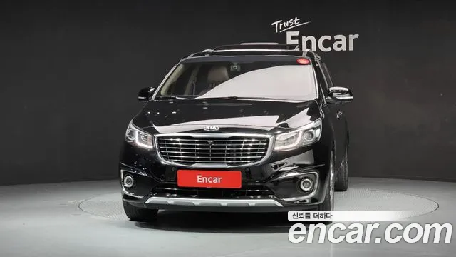 Kia Carnival 2016 thumb 11