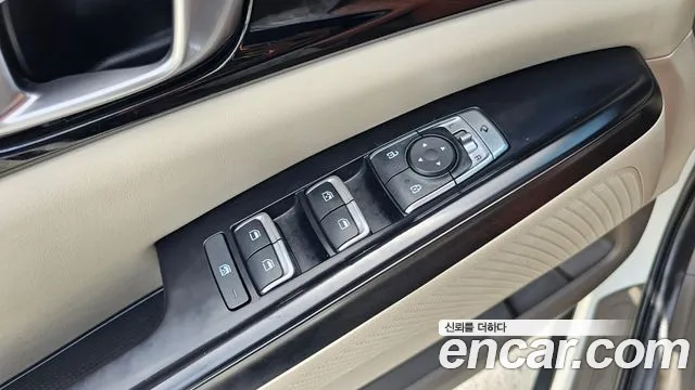 Kia Carnival 2022 thumb 3