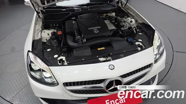 Mercedes-Benz SLC-Класс 2017 thumb 4