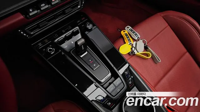Porsche 911 2024 thumb 10