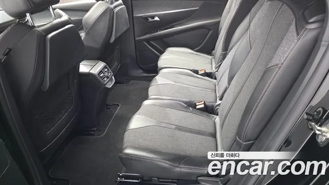 Peugeot 5008 2018 thumb 12