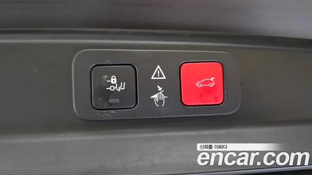 Peugeot 5008 2018 thumb 2