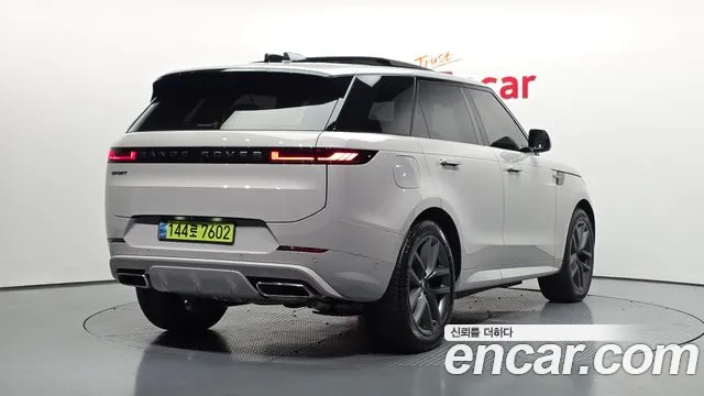 Land Rover Range Rover Sport 2025 thumb 2