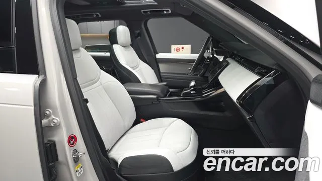 Land Rover Range Rover Sport 2025 thumb 11