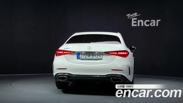 Mercedes-Benz C-Class 2026 thumb 5