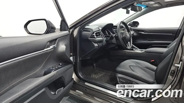 Toyota Camry 2018 thumb 8