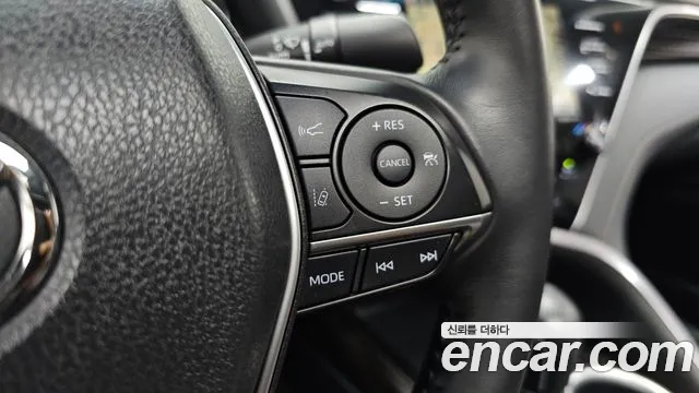 Toyota Camry 2018 thumb 3