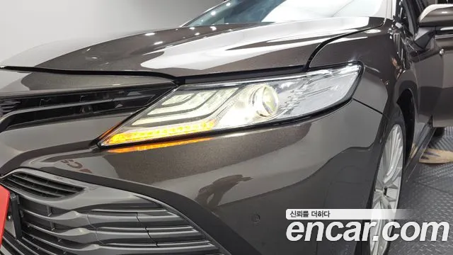 Toyota Camry 2018 thumb 6