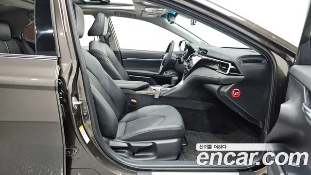 Toyota Camry 2018 thumb 12
